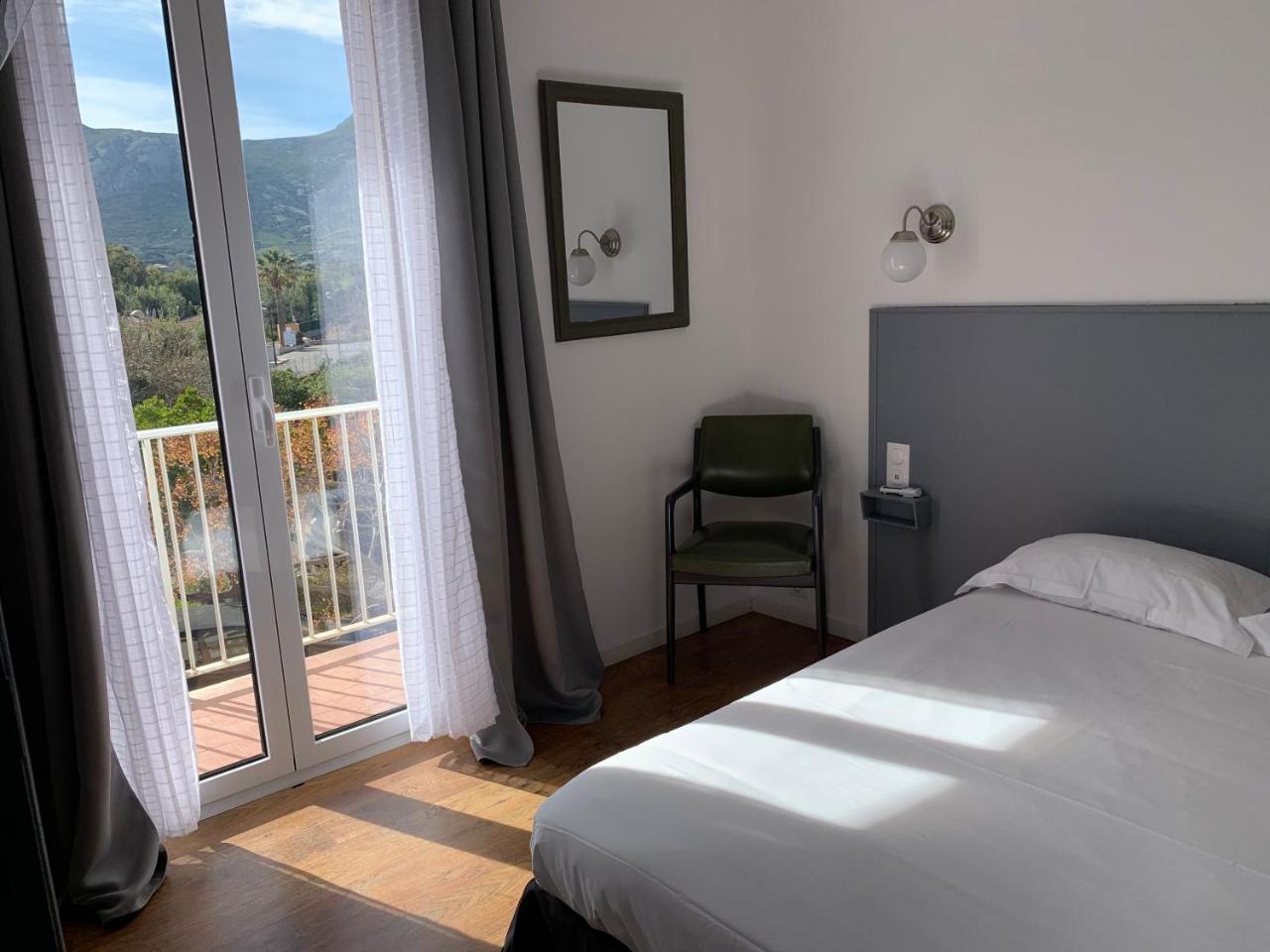 Hotel Les Arbousiers Calvi  Ngoại thất bức ảnh
